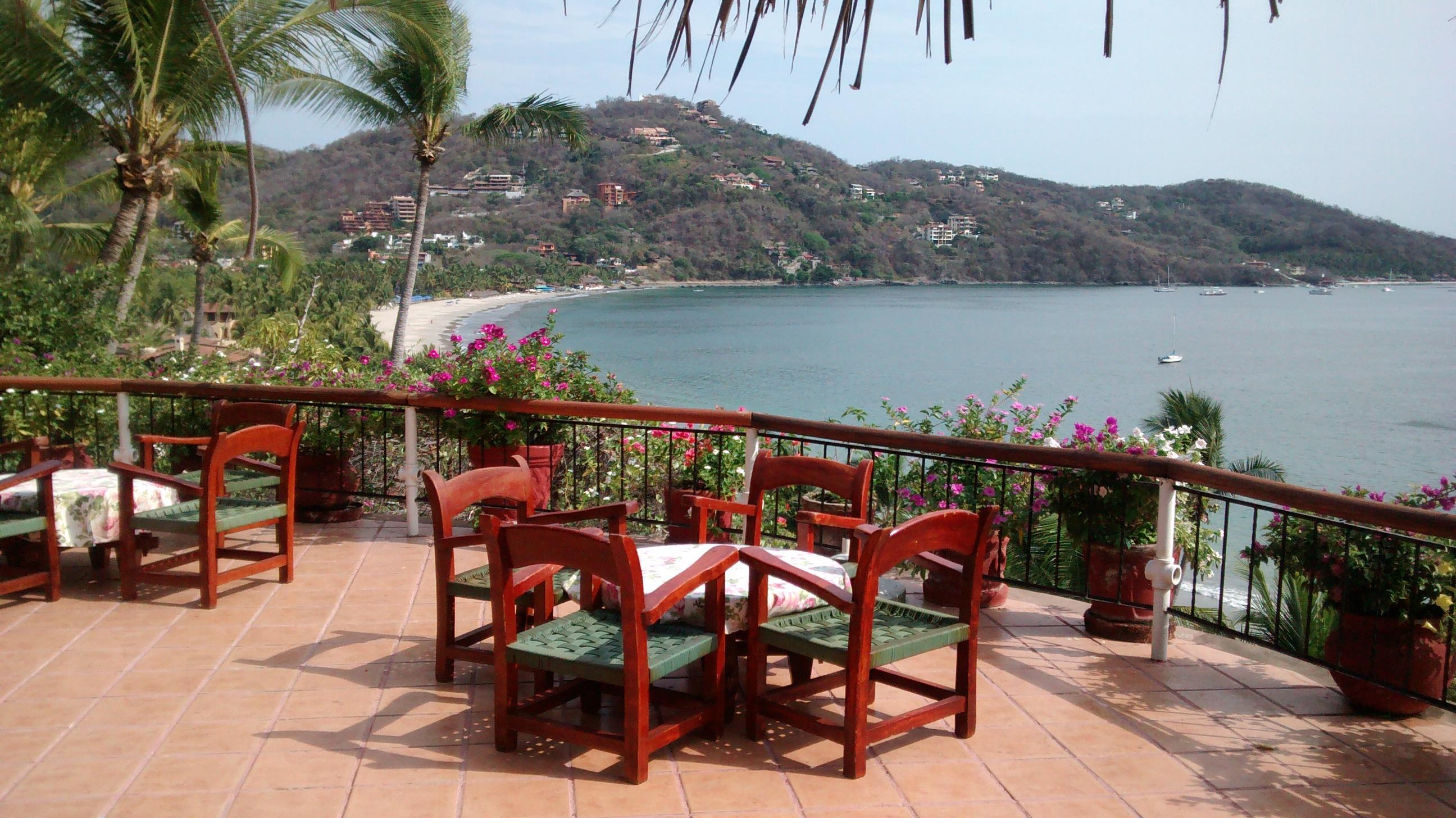 Hotel Catalina Beach Resort Zihuatanejo Exterior photo