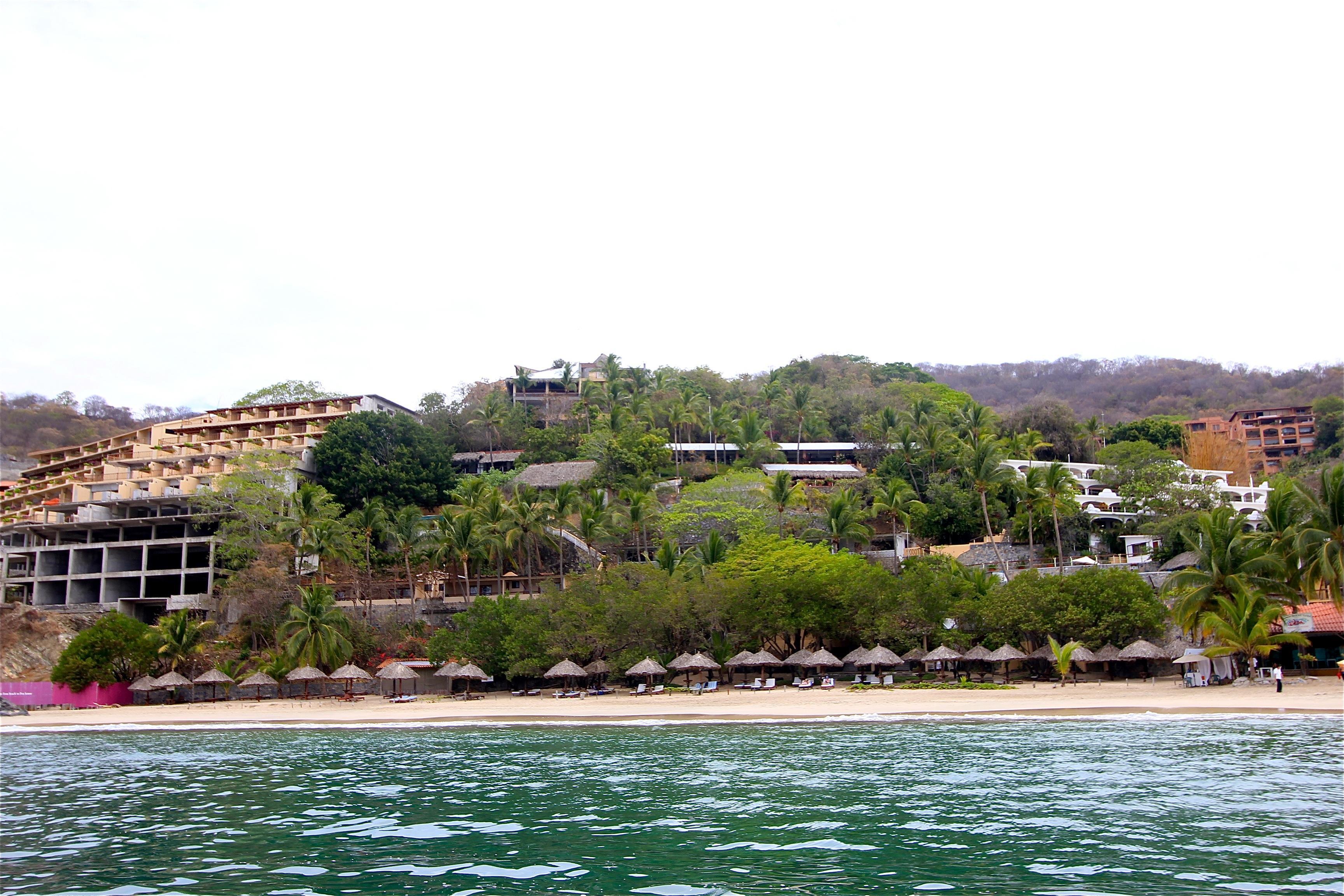 Hotel Catalina Beach Resort Zihuatanejo Exterior photo